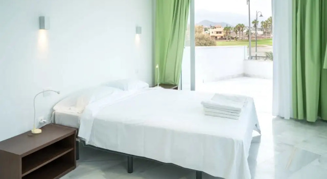 Unit 3 Amarilla Golf Villas, Забронировать Отель Отели Сан-Мигель-де-Абона с парковкой, рядом с Playa Amarilla, Парковка