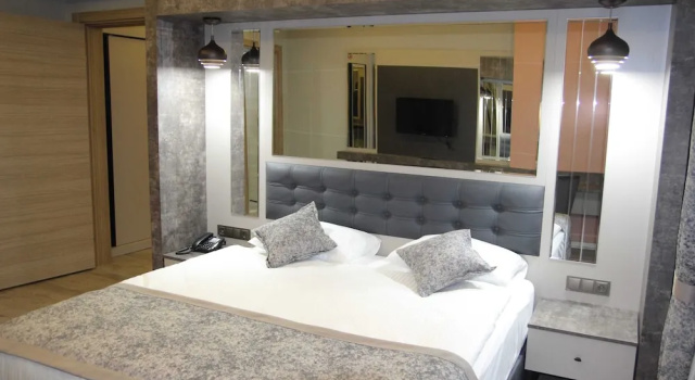Полулюкс с балконом Ereza Otel
