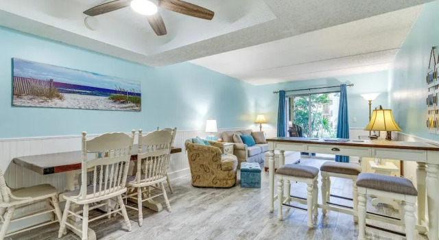 Central Mary Esther Condo 5 Mi to Okaloosa Island!, Rezervați Apartament Mary Esther 