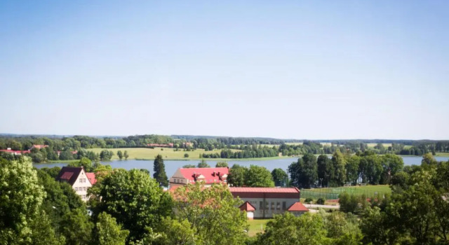 Murowany wiatrak holenderski w Rynie na Mazurach