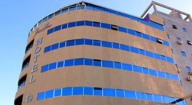 Hotel Luxsur
