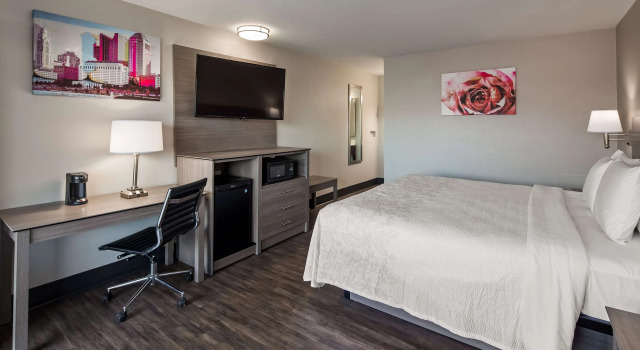 Двухместный номер Standard SureStay Hotel by Best Western Findlay