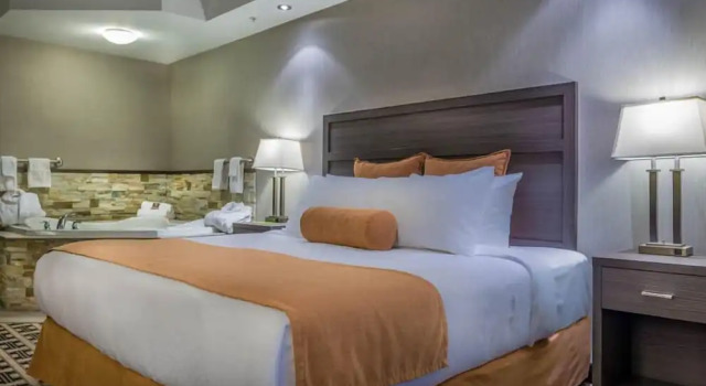 Люкс Timber Ridge Inn and Suites