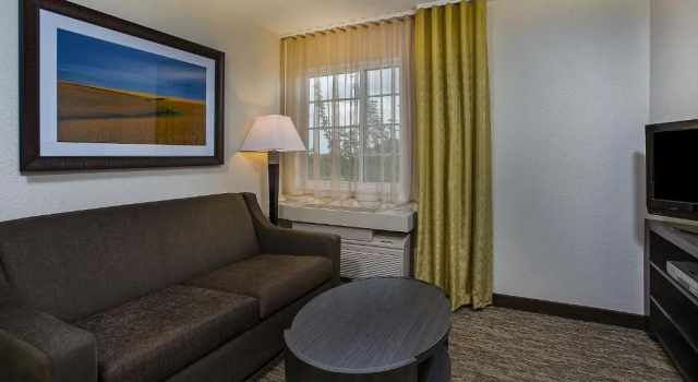 Двухместный номер Standard Candlewood Suites Louisville Airport by IHG