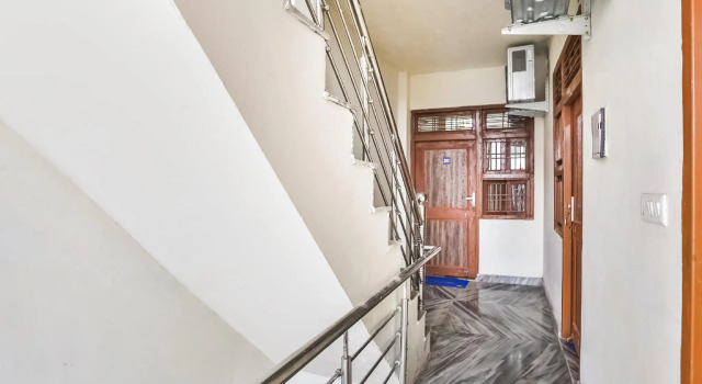 OYO 69507 Royal King Inn, Забронировать Отель Отели Дели 3 звезды, 3*