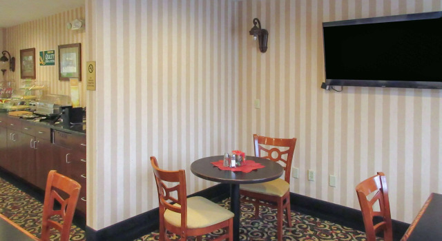 Quality Inn & Suites Prestonsburg next to Mountain Arts Center, 预订 酒店 Prestonsburg 肯塔基州