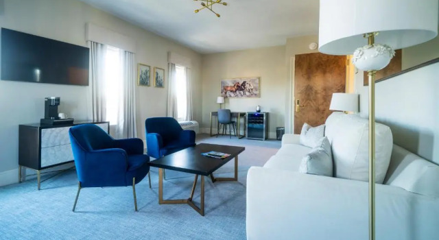 Люкс Deluxe Orange Inn Boutique Hotel