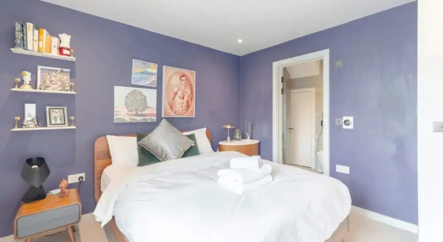 Sleek & Spacious 2BD Flat - Clapham