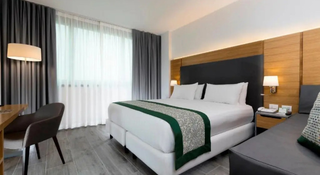 Двухместный номер Premium Holiday Inn Naples by IHG