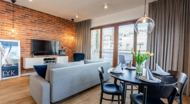 Апартаменты с 2 комнатами Ambria Apartments Platan Complex