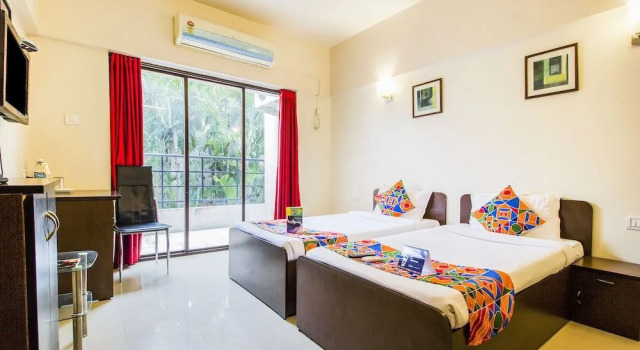 FabHotel Aundh, Забронировать Отель Отели Aundh с парковкой, Парковка