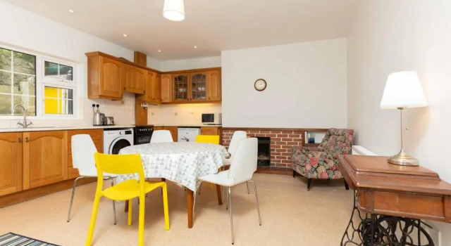 Коттедж An Searrach Dingle by Trident Holiday Homes