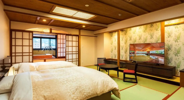 BeppuOnsen Hotel Sansenkaku, Prenota Hotel Beppu Oita, vicino a Beppu Tower