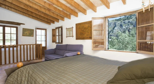 Es Coco Mountain Cottage in Sóller by PriorityVillas, Book Villa Sóller 