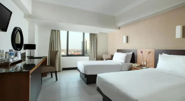 Standard Double room Hotel Santika Pandegiling - Surabaya