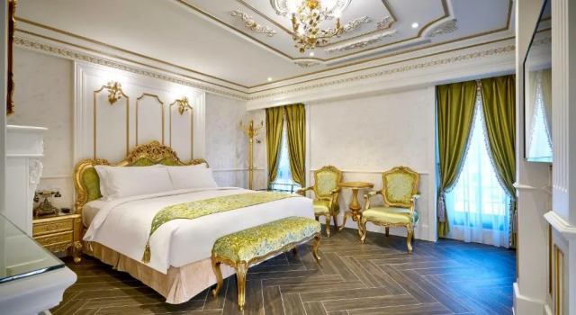 Двухместный номер Standard с видом на горы Sun Moon Lake Queen Castle Hotel