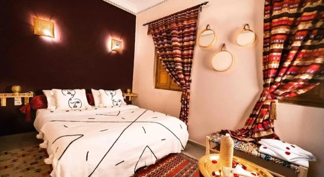 Riad Kiyanjana, Reservar Hotel Medina 