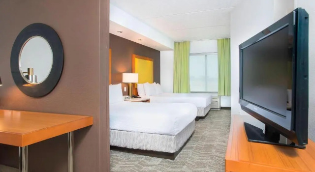 Четырёхместная студия SpringHill Suites Fairfax Fair Oaks