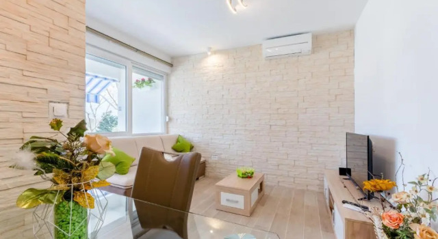 Apartments Niro, Prenota Appartamento Splitska 