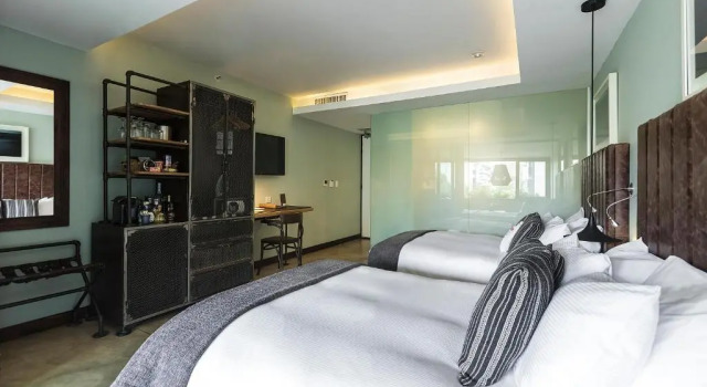 Двухместный полулюкс The Charlee Hotel