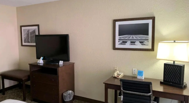 Четырёхместный номер Standard Best Western Gardendale