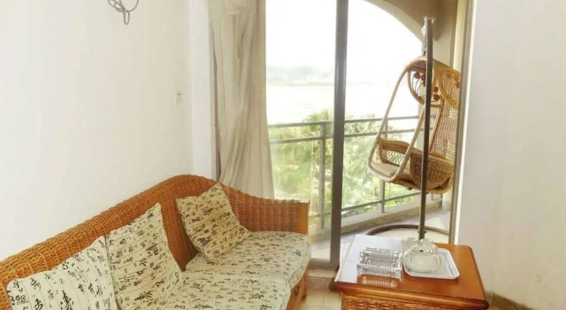 Crystal Blue Bay Vacation Hotel, Book Hotel Sanya Hainan
