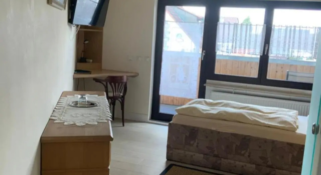 Pension Hofmann, Забронировать Хостел Оберасбах Middle Franconia