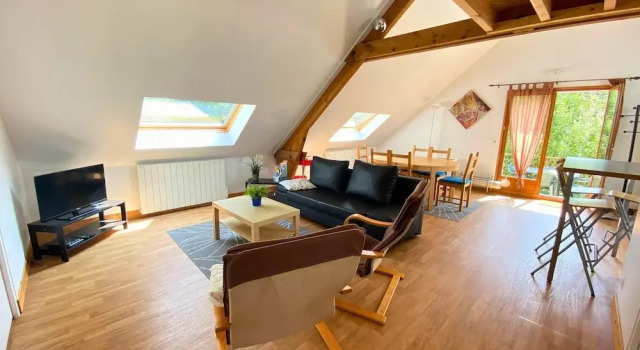Апартаменты Pretty Flat With Roof Terrace and Large Garden