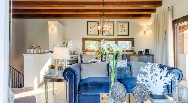 The Luxury Beach Villa