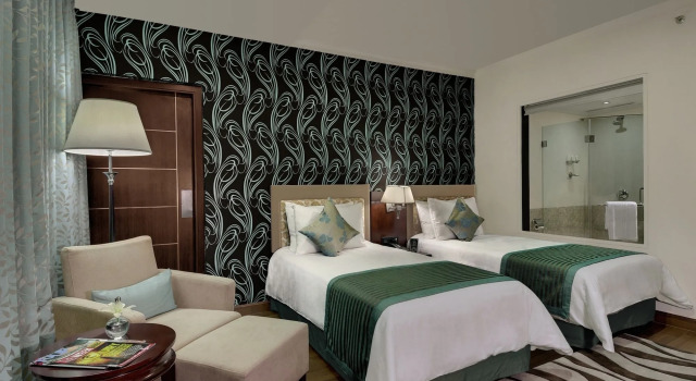 Royalton Hyderabad Abids, Забронировать Отель Абидс Хайдарабад, рядом с Археологический музей штата
