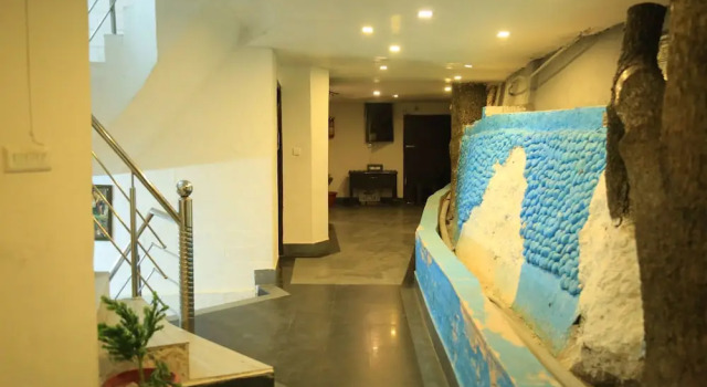 Hotel Royal Queen, Rezervovat Hotel Déhrádún Uttarakhand