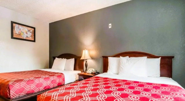 Четырёхместный номер Standard Inn at Lake Washington By OYO I-405