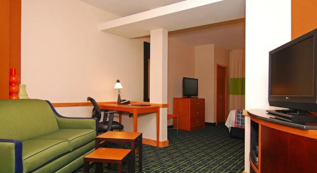 Fairfield Inn & Suites Tehachapi, Rezervați Hotel Tehachapi 