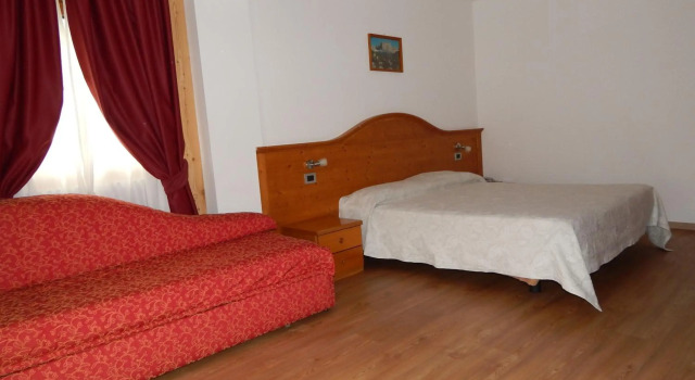 Hotel Orso Grigio, Забронировать Отель Каризоло Мадонна-ди-Кампильо