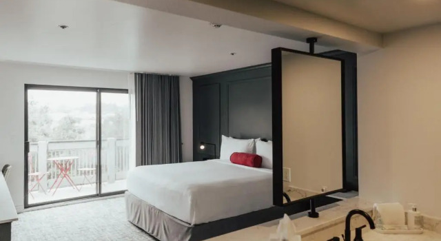 Двухместный номер Superior Vinland Hotel and Lounge