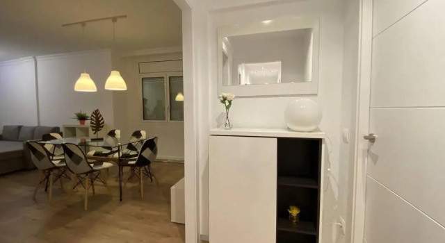 Apartamento Entero Con Piscina A 5 Min Del Centro, Забронировать Апартаменты/квартира Апартаменты Фигерас, рядом с Каталонский музей игрушек, Апартаменты/квартира