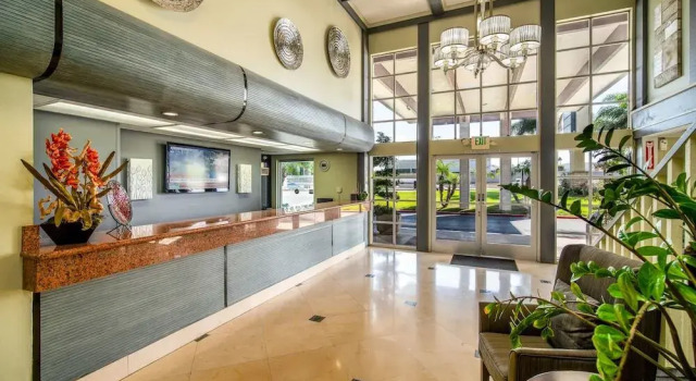Rodeway Inn Compton, Забронировать Отель Отели Комптон с парковкой, Парковка