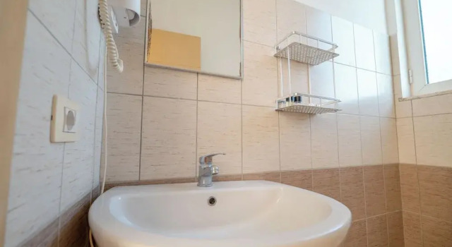 Четырёхместный номер Standard с балконом и с видом на океан Hotel Ble Ble Vlore