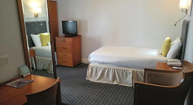 Номер Classic Mercure George Hotel Reading