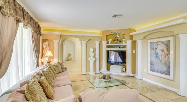 Pompano Beach Home w/ Pool & Dock ~ 4 Mi to Pier!, Prenota Casa vacanze Pompano Beach Broward County
