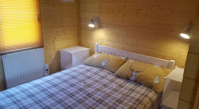 Immaculate 2-bed Log Cabin Near Portmahomack &tain