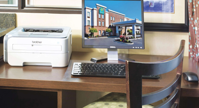 La Quinta Inn & Suites by Wyndham Columbus - Grove City, Брондау Қонақ үй Колумбус Ohio