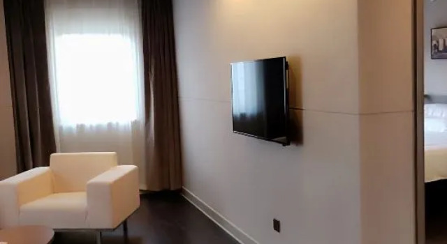 Люкс Business New East Asia Hotel (Xiamen International Airport)
