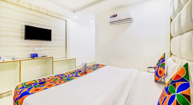 Номер Standard FabHotel The First