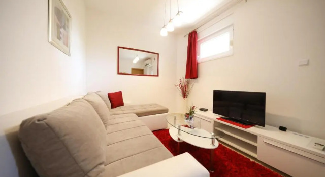 Апартаменты c 1 комнатой с балконом Apartments Mirakul