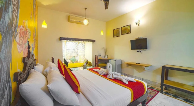 Двухместный номер Luxury Royal Jaisalmer Resort with Swimming Pool