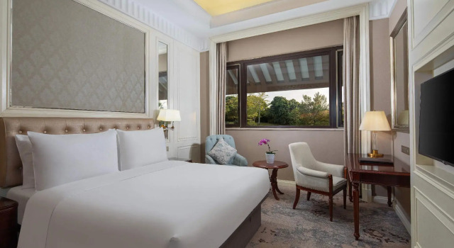 The Carp Islet Resort