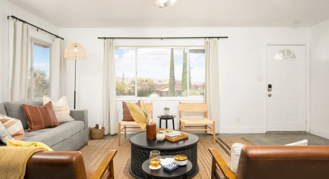 Sunburst by Avantstay Newly Added Pool! 5 Mins TO Town