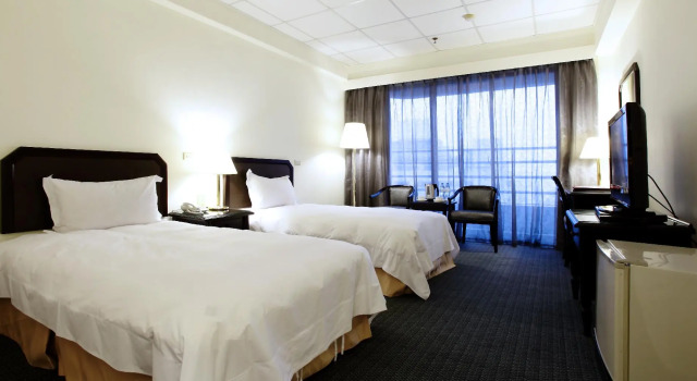 Двухместный номер Superior Metro Hotel