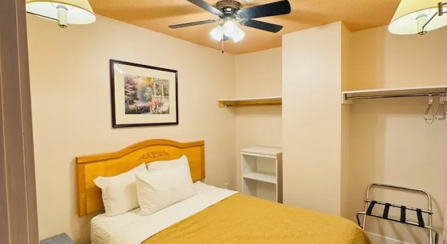 Четырёхместный люкс Canadas Best Value Inn & Suites-Castlegar